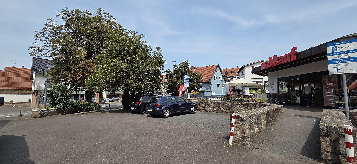 Kastanienplatz in Mörlenbach