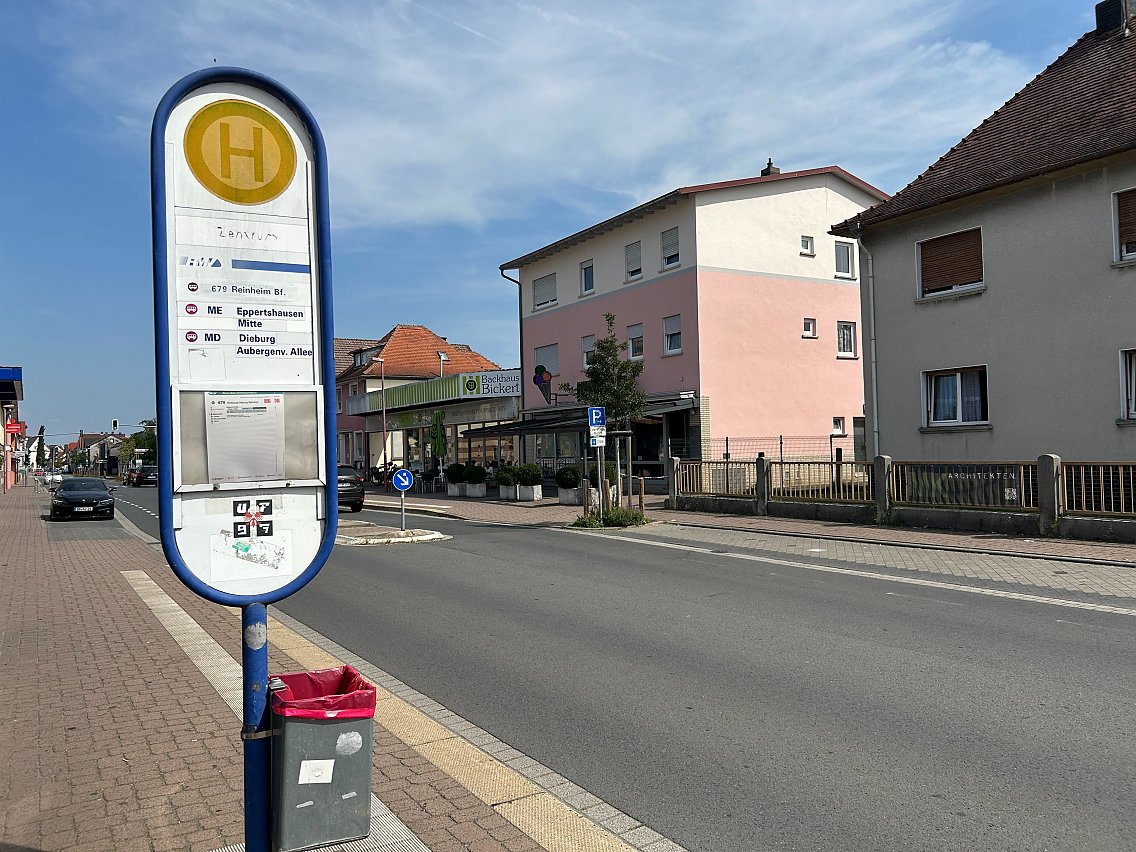 Haltestelle Zentrum in Münster (Hessen)