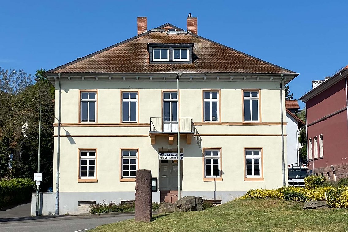 Außenansicht Jugendzentrum Schillerstraße im Bestand in Nidda