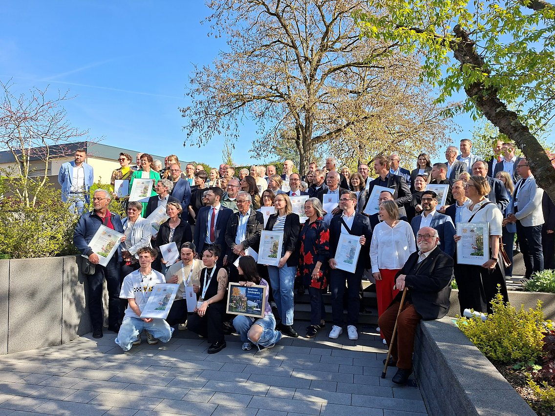 Preistr&auml;gerinnen und Preistr&auml;ger Ab in die Mitte 2026